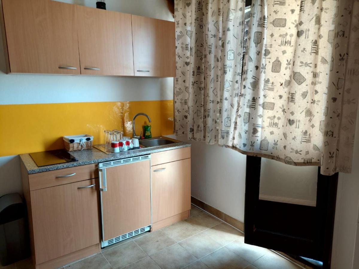 Apartment Galeb Lukovo Šugarje Eksteriør bilde